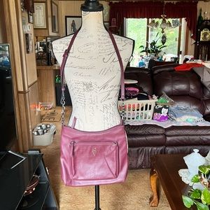 Beautiful Simply Vera Wang burgundy shoulder/crossbody purse
